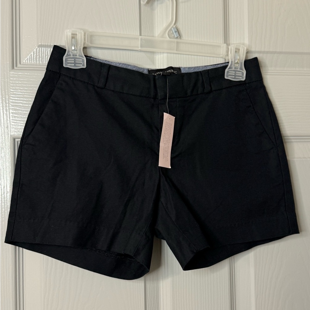 Banana Republic |Dark Navy Blue |Women's Short| Size 00P | NWT